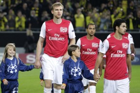 关于里程碑夜多特蒙德单刀错失，荷甲赛前刷纪录，话题不断，年轻球员得到机会的信息u8娱乐app下载安装